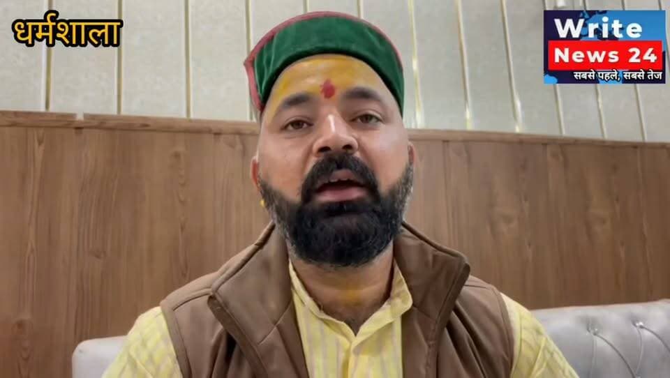 अरुण कौशल ने उठाई हिमाचल में कलाकारों के हित की आवाज, प्रशासन और सरकार पर खड़े किए गंभीर सवाल ।
कहा एक कार्यक्रम के लिए लगाने पड़ते है कलाकारों को 3 से 4 चक्कर लेकिन मिलता है तो केवल असम्मानजनक मेहनताना ।
#himachalpradesh #dharmshala #dushehra #singer #artist