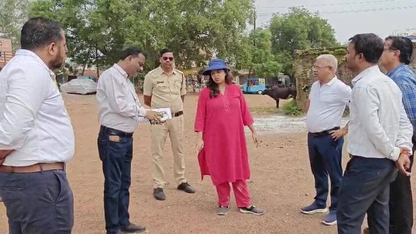 दुर्ग: भिलाई में विकास कार्यों का कड़ाई से निरीक्षण, तेजी से पूरी हों सुविधाएं