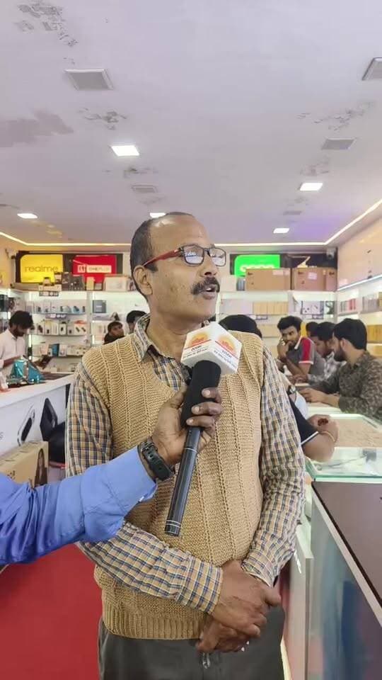 #haridwar : पुराना रानीपुर मोड़ वान्या कम्युनिकेशन आओ पहले प्राइस में पल्सर बाइक सहित अन्य 200 इनाम और कैश प्राइस पाओ : देखें वीडियो
Haridwar Stambh Vasudev