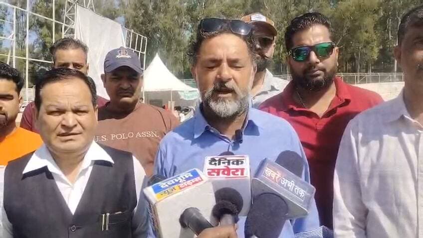 लुहणु क्रिकेट मैदान में फिर गूंजेगी चौके-छक्कों की गूंज, राष्ट्रीय-अंतरराष्ट्रीय खिलाड़ियों से सजेगा मैदान
#खिलाड़ी