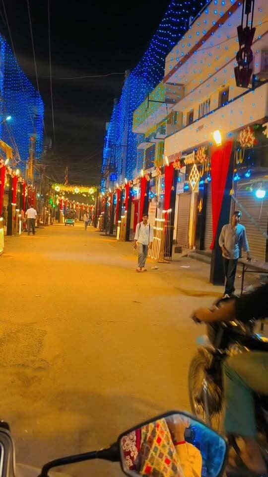 जगमग करे मां के द्वार