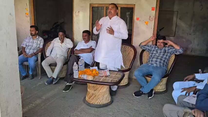 शिक्षक स्नातक एमएलसी चुनाव के निमित्त भाजपा कार्यकर्ताओं ने किया जनसंपर्क!!
#Saharanpur #Behat #BJP #GraduateVoters #PublicOutreach #NareshSaini #BJPNews #SaharanpurNews #News7 #sonendrarana #चेयरमैन