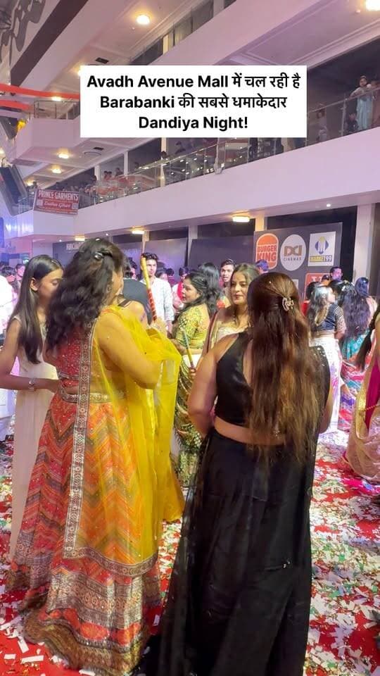 Avadh Avenue Mall में चल रही है Barabanki की सबसे धमाकेदार Dandiya Night!
#viralvideo #barabankiupdates #barabanki
