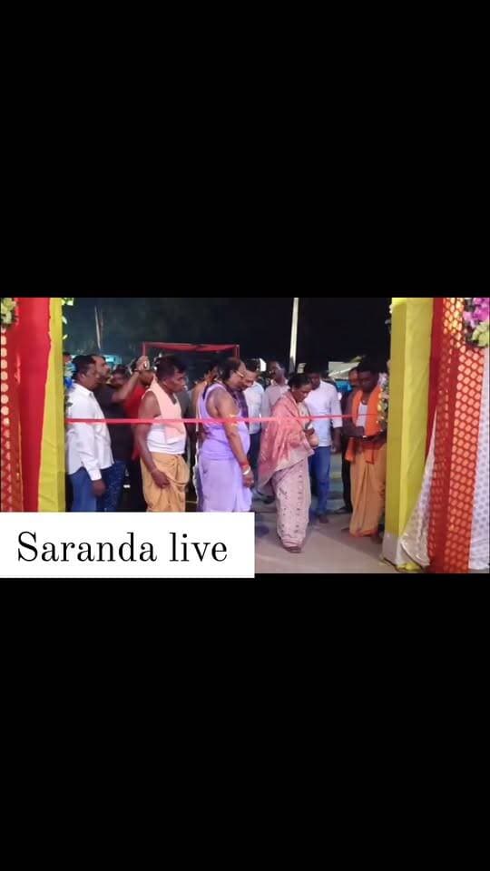 सांसद ने किया सोनुआ दुर्गापूजा पंडाल का उद्घाटन
