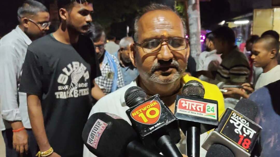 मां काली मंदिर में विशाल भव्य भंडारे का हुआ आयोजन, तमाम श्रद्धालु ने प्रसाद छका,
#नवरात्रि
#navratri
#पुजापाठहवन
#मंदिर
#पुजारी
#भक्त
#भंडारा
#कालीमन्दिर
#प्रसाद
#हलवापुड़ी