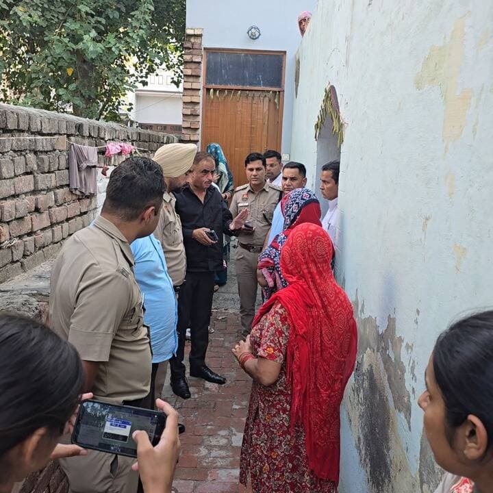 इसका आदमी है अपने आदमी के पास जाए! ये मेरा घर है मै नहीं रखूंगी, सालवन में बहु और ससुराल पक्ष विवाद!
#salwan #husband #wife #dispute