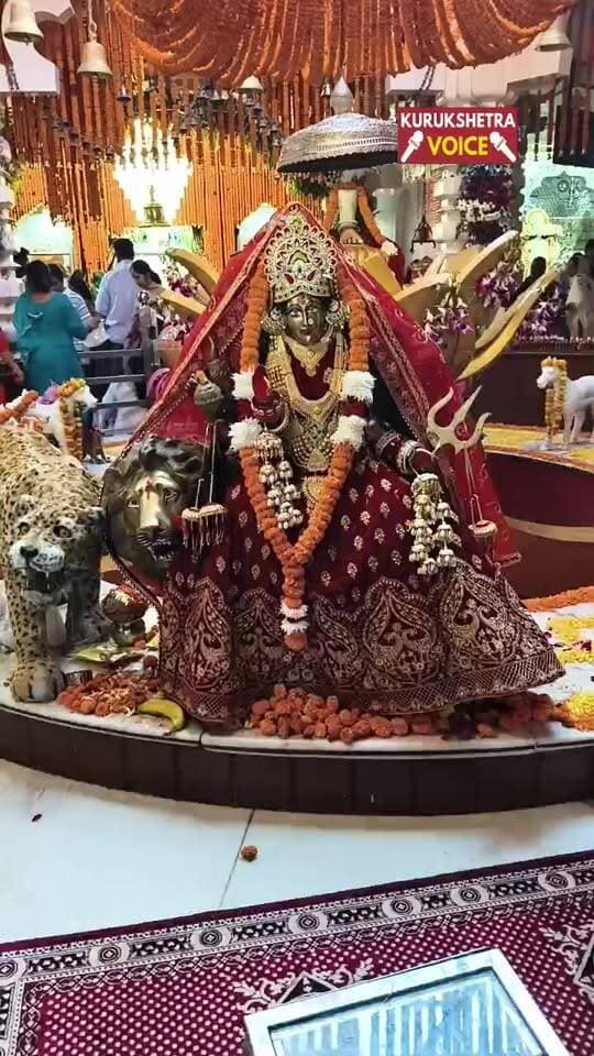 शरद नवरात्रों पर मां भद्रकाली के मंदिर में लगी भक्तों की भीड़, जय माता के नारों से गूंज मंदिर परिसर #kurukshetravoice