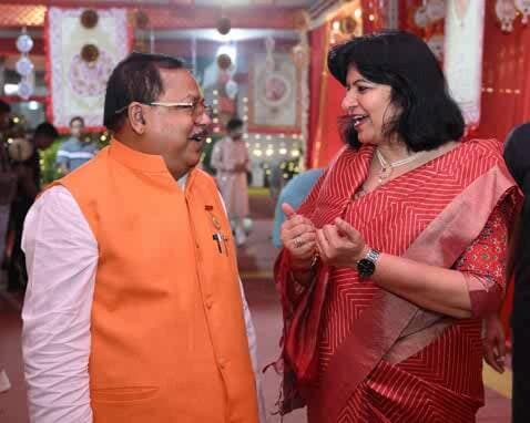 ଭୁବନେଶ୍ୱର: ଡ଼କ୍ଟର ଅରବିନ୍ଦ ଢାଲିଙ୍କ ବାସଭବନରେ ପହଞ୍ଚିଲେ ସାଂସଦ ଅପରାଜିତା ଷଡ଼ଙ୍ଗୀ