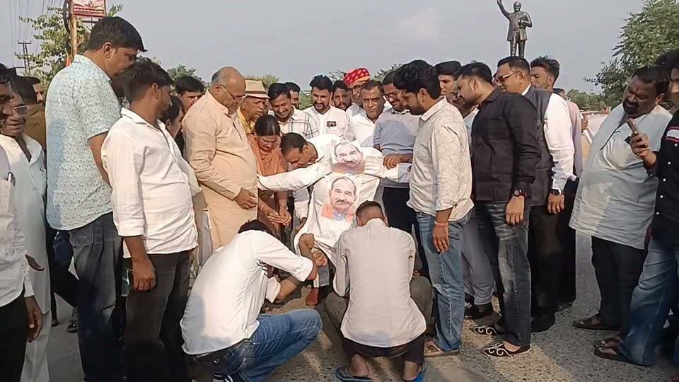 कॉग्रेस का विरोध प्रदर्शन मदन राठौड़ का पुतला फूंका बीजेपी पर कसा तंज #live #viral #didwanajila