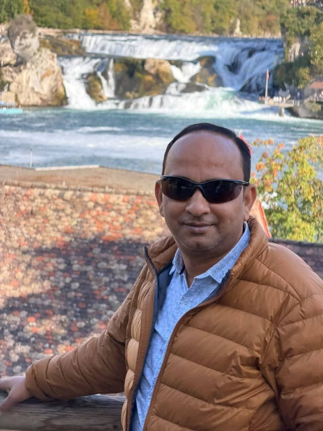 बस्ती जिले प्रतिष्ठित व्यापारी बड़े भाई Abhishek Gupta को जन्मदिन की ढेर सारी बधाई,भगवान महादेव जी का आशीर्वाद सदा बनी रहे खूब तरक्की करो आप 🎂