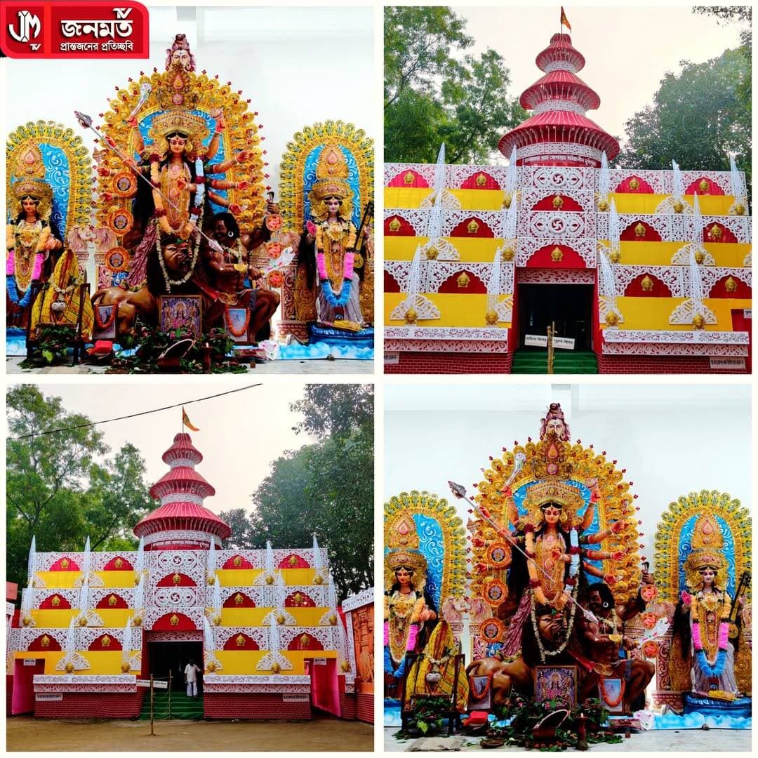 মানবাজার গ্রাম্য যোগাশ্রম সার্বজনীন দুর্গাপূজা কমিটির মন্ডপ ও প্রতিমা।