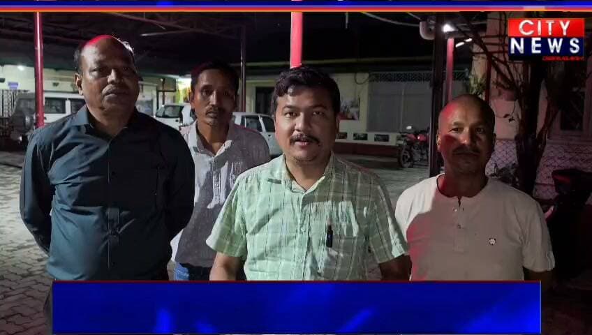 শাৰদীয় দুৰ্গোৎসৱ উপলক্ষে শুভেচ্ছা বাৰ্তা
ডিব্ৰুগড় জনস্বাস্থ্য কাৰিকৰী সংমণ্ডলৰ মুখ্য কাৰ্যবাহী অভিযন্তা নিবিৰ বৰাৰ তৰফৰ পৰা সমূহ ৰাইজলৈ শাৰদীয় দুৰ্গোৎসৱৰ আন্তৰিক শুভেচ্ছা আৰু অভিনন্দন।
মা দুৰ্গাৰ আশিসে প্ৰতিগৰাকী অসমবাসীৰ জীৱনলৈ কঢ়িয়াই আনক সুখ, শান্তি, সমৃদ্ধি আৰু সুস্বাস্থ্যৰ বতৰা। দুৰ্গোৎসৱৰ এই পৱিত্ৰ ক্ষণত সমাজত শান্তি, সম্প্ৰীতি আৰু ভাতৃত্ববোধৰ এনাজৰী অধিক সুদৃঢ় হওক, তাৰেই কামনা।
সকলোলৈকে শাৰদীয় দুৰ্গোৎসৱৰ আন্তৰিক শুভেচ্ছা।