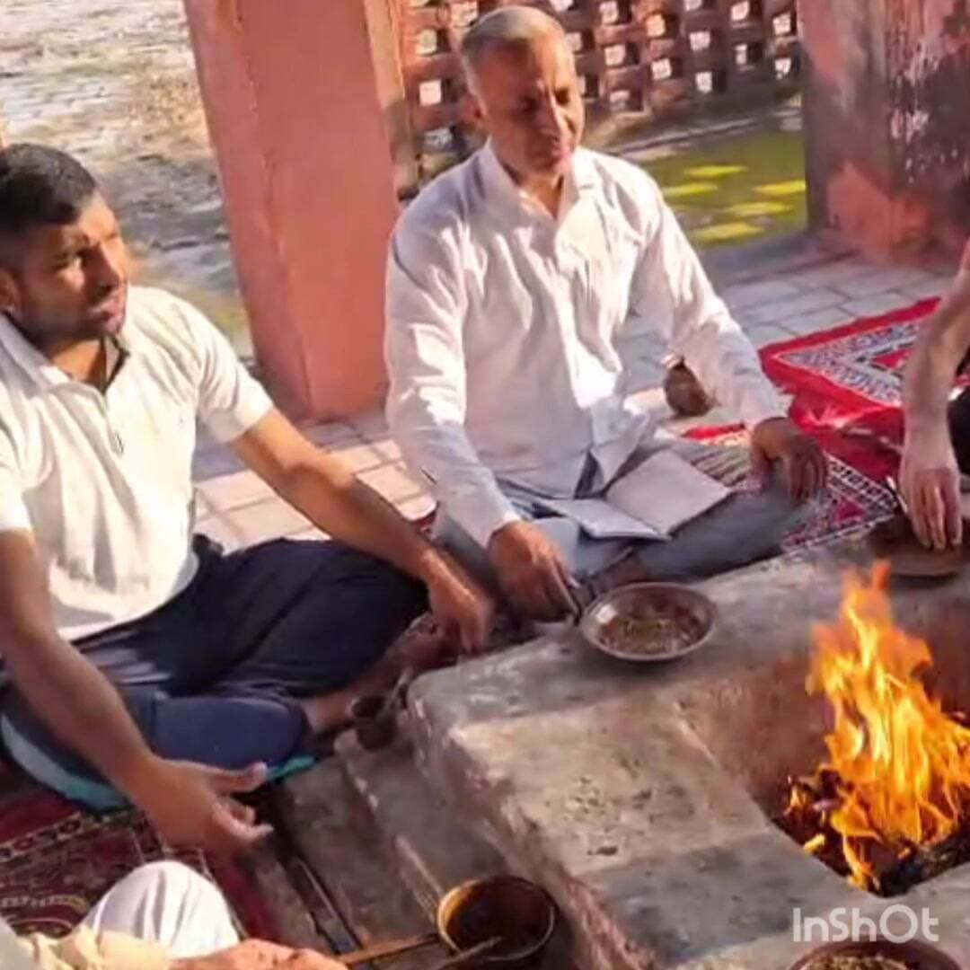 बापौली: बापौली में आर्य समाज का साप्ताहिक यज्ञ और वैदिक विचारों की प्रोत्साहना