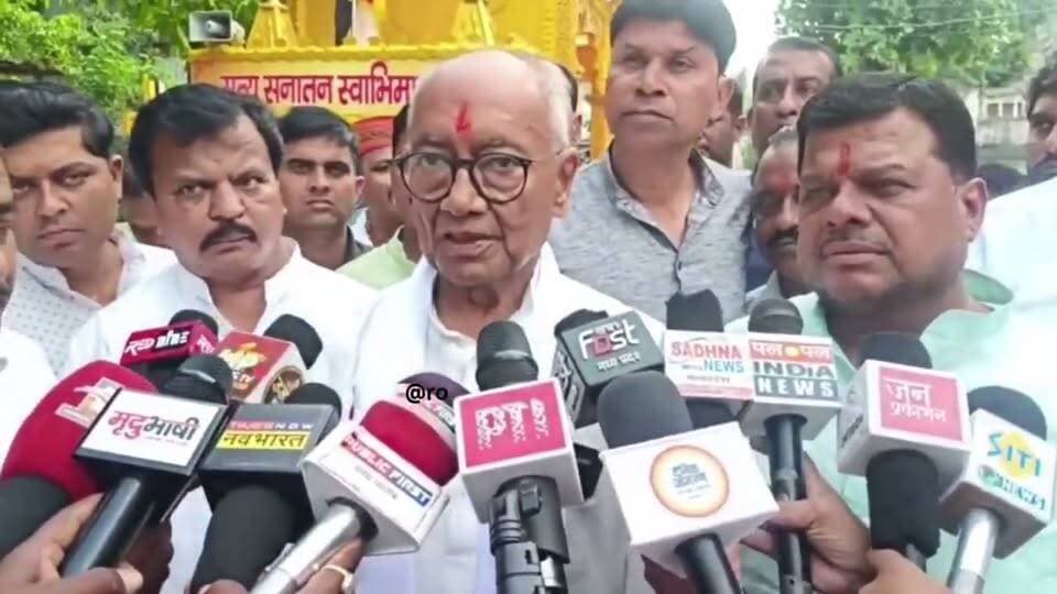 हिंदुत्व का सनातन धर्म से कोई रिश्ता नहीं है...
कांग्रेस नेता दिग्विजय सिंह
