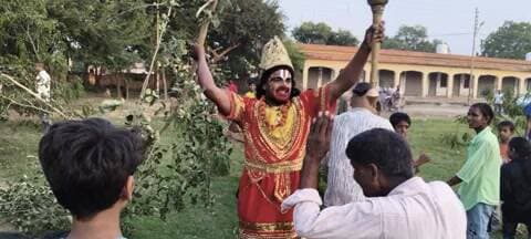 मधुबन: मऊ में हनुमान ने जलाई सोने की लंका, रामलीला परिसर गूंज उठा जय श्रीराम से