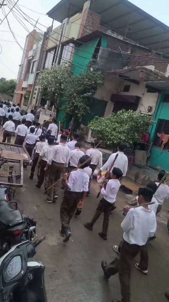 🚩🚩*राष्ट्रीय स्वयंसेवक संघ नगर शामगढ़ जिला गरोठ बाल पथ संचलन शामगढ़ नगर के प्रमुख मार्गों पर निकाला जा रहा है..*
जय श्री राम 🚩🚩
