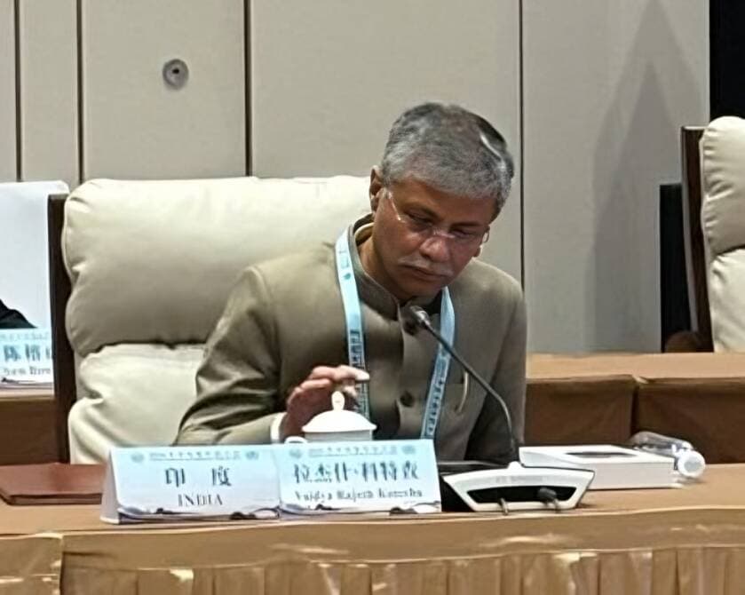 Vaidya Rajesh Kotecha, Secretary, Ministry of Ayush, India, participated in the Ministerial Roundtable on the sustainable utilisation of medicinal plant resources on 17 October 2026, during the World Traditional Medicine Conference in Beijing, China. The roundtable brought together health ministers and senior health officials from participating countries to discuss the sustainable utilisation of medicinal plant resources.
The discussions focused on the global demand for medicinal plant resources and their potential role in disease prevention, health promotion and healthcare, particularly in developing countries. The initiative aimed to encourage countries to contribute towards making medicinal plants a significant health resource worldwide.
The roundtable also provided a platform for health ministers to share their views and recommendations on the initiative and its next steps, fostering mutual learning and exchange among countries. It aimed to build international consensus on the sustainable utilisation of medicinal plant resources and contribute to the broader goals of traditional medicine for all and universal health coverage.
#MinistryOfAyush #WCTM2026 #MedicinalPlants #TraditionalMedicine #GlobalHealth #UniversalHealthCoverage #InternationalCooperation
@narendramodi @mppratapraojadhao @mib_india @ddnews_official @airnewsalerts
