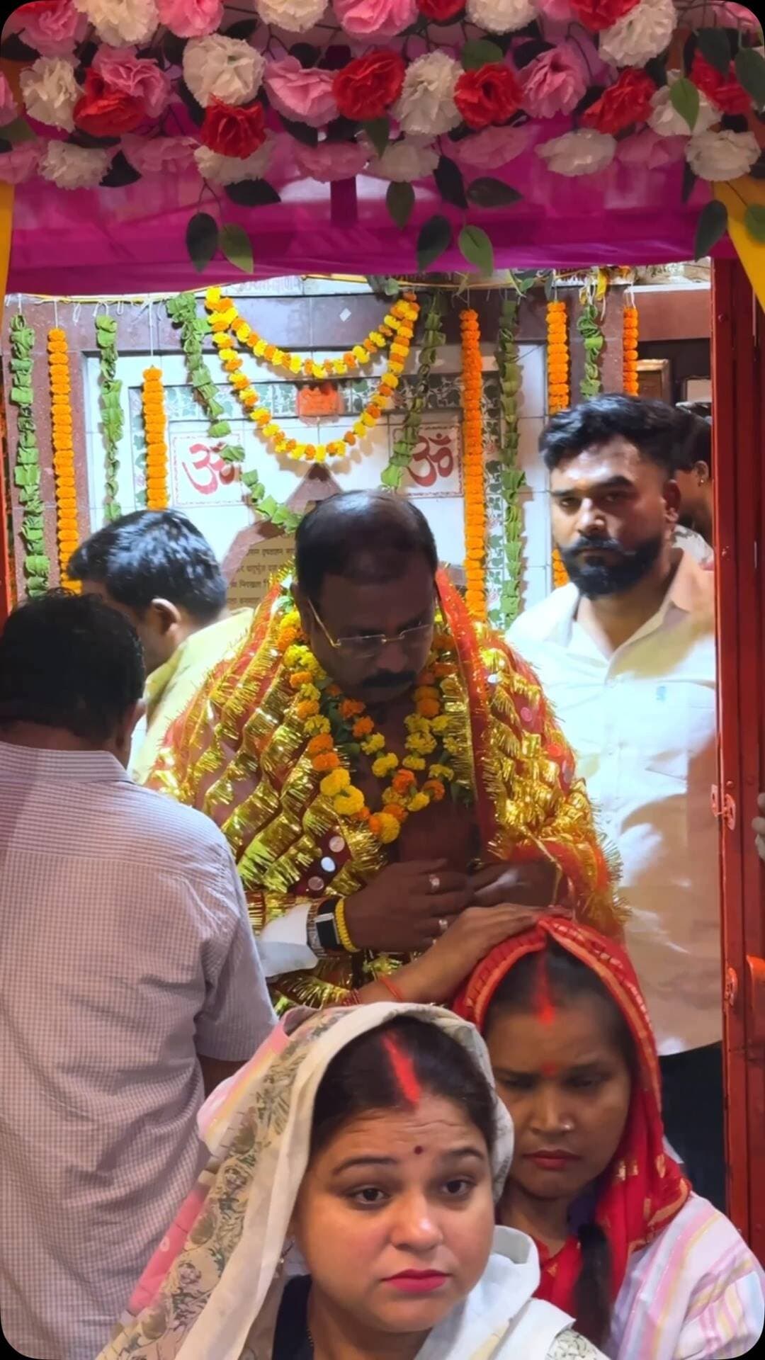 नवरात्रि के पावन अवसर पर डॉ. उदय प्रताप सिंह जी ने माँ ललिता देवी मंदिर में दर्शन-पूजन कर माता रानी का आशीर्वाद प्राप्त किया।
जय माता दी! 🚩
#Navratri #MaaLalitaDevi #JaiMataDi #UdayPratapSingh #Prayagraj