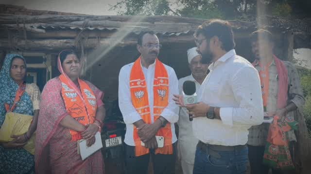 धनबल नहीं, जनबल से यहां तक पहुंचे हैं बलवीर अहारी का BAP पर तीखा हमला, बोले- जनता को गुमराह कर रही पार्टी!
#BalveerAhari #BAP #RajasthanPolitics #DungarpurNews #BanswaraDungarpur