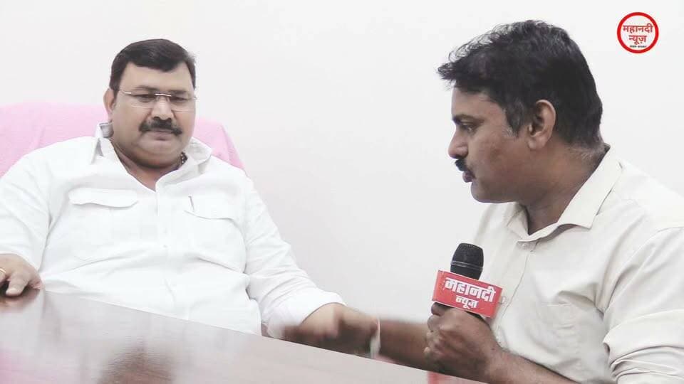 कितने विधायक, मंत्री ने विरोध किया? सवाल तो पूछेंगे, #telibandhchauk
#sahusamaj #mahanadinews #Arunsao #drnirendrasahu
तेलीबांधा चौक नाम बदलने पर प्रदेश साहू समाज के कोषाध्यक्ष ने क्या कहा..
