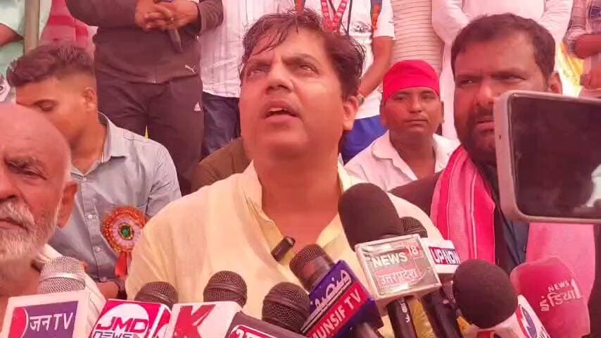 संतोष यादव बोले—सरकार बनने पर जंगीपुर विधानसभा में बनवाए जाएंगे दो मिनी स्टेडियम,