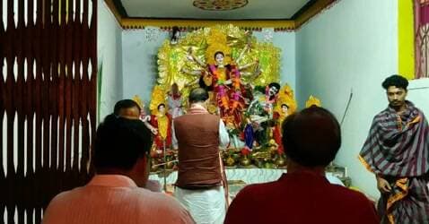 ରାଇରଙ୍ଗପୁୁର: ମୟୂରଭଞ୍ଜ: ବିଭିନ୍ନ ପୂଜା ମଣ୍ଡପ ବୁଲିଲେ ସାଂସଦ ନବ ଚରଣ ମାଝୀ