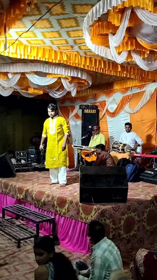 लखीमपुर खीरी : भानपुरी खजूरिया में कलाकार DK Max ने समां बांधा व देवी देवताओं की अद्भुत झाकीयां देखिए।