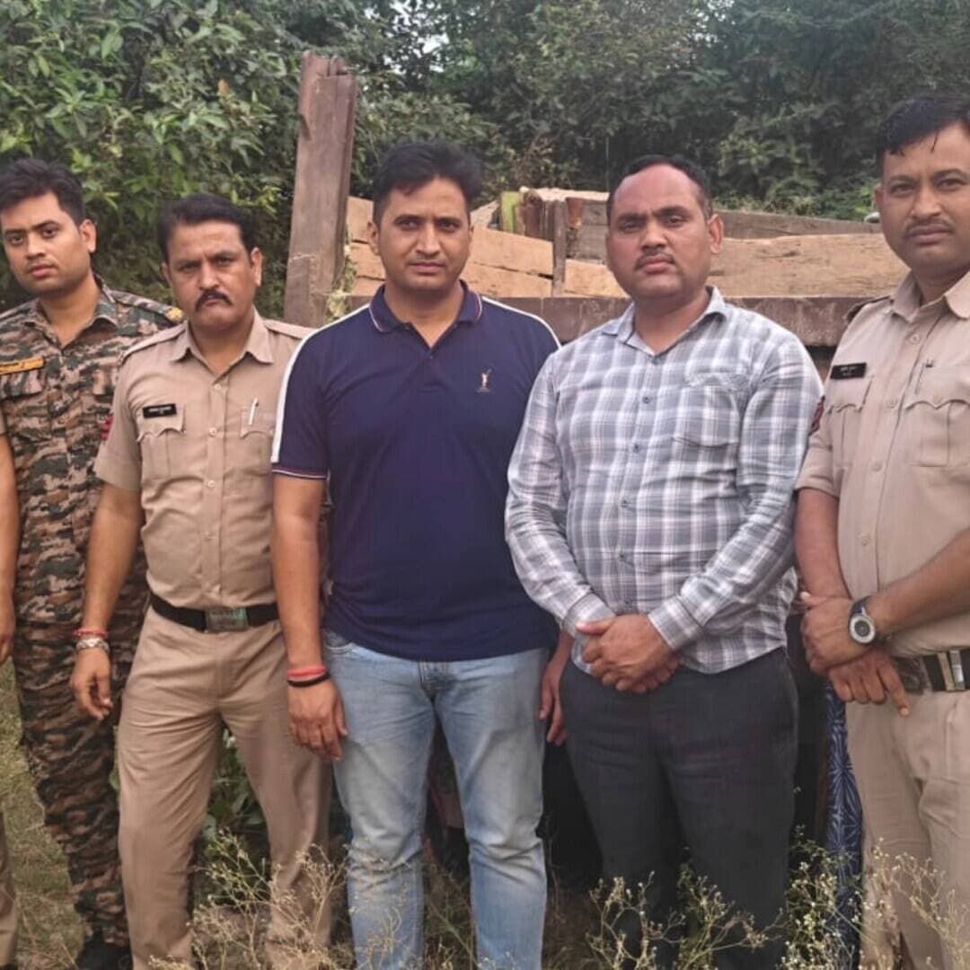 मुरैना - सिविल लाइन थाना पुलिस ने रेत का अवैध परिवहन में प्रयुक्त ट्रैक्टर ट्रॉली को किया जप्त।