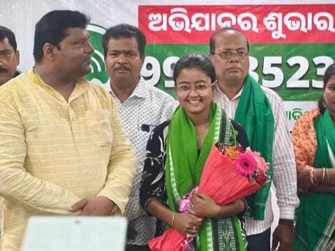 ସୋର: ଛାତ୍ର ସଂସଦ ନିର୍ବାଚନରେ ବିଜୟୀଙ୍କୁ ସମ୍ବର୍ଦ୍ଧନା ଦେଲେ ବିଧାୟକ ମାଧବ ଧଡା