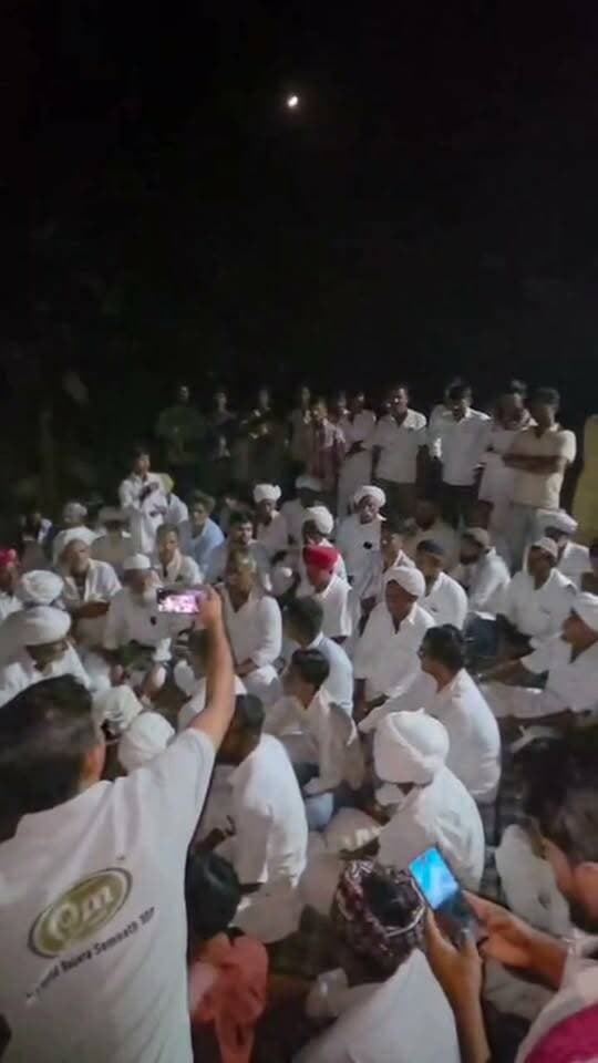 बाड़मेर जिला परिषद वार्ड संख्या 5 में फतेह खान का जनसंपर्क
Harish Chaudhary Laxman Singh Godara Ummeda Ram Beniwal Amin Khan