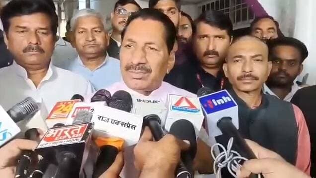 ग्वालियर हादसे के बाद मंत्री जी का बयान चर्चा में, आपकी क्या है राय?