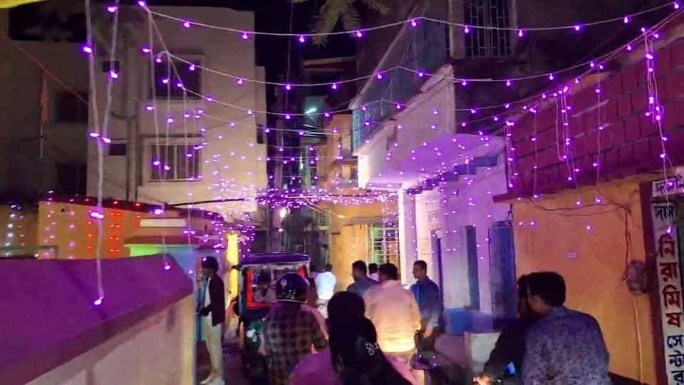 সাঁইথিয়া শহরের প্রত্যেকটি পূজা মন্ডপে টহলদারী চালাচ্ছেন সাঁইথিয়ার বিধায়ক।