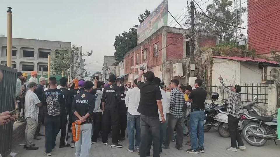 LIVE: गुरु की नगरी पांवटा साहिब में जंग प्रीमीयर लीग का समापन आज,बतौर मुख्य अतिथि पहुंचे विधायक अजय सोलंकी..