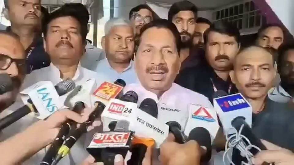 ग्वालियर शीतला माता पर हुई भीषण सड़क दुर्घटना को लेकर क्या कह रहे हैं मध्य प्रदेश के मंत्री क्या इनका कहना उचित है.. अपना जवाब कमेंट बॉक्स में जरूर दें #viralreelschallenge #BhindNews #viralvideos #gwalior #news #BreakingNews