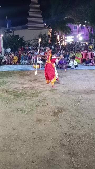 মল্লিকা ভূঁইয়া পরিচালিত মেয়েদের লাঠি খেলার অনুষ্ঠান