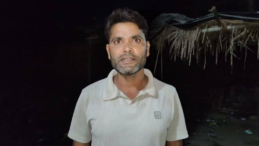 हमीरपुर जिले में 24 घंटे में दूसरी फायरिंग! मुस्करा में युवक पर फायर, बाल-बाल बची जान.
मौदहा में नौ राउंड के बाद मुस्करा में फायरिंग, पुलिस जांच में जुटी.