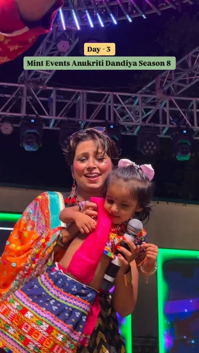 Day - 3 Of Mint Events Anukriti Dandiya Season 8
Follow :- @from_prayagraj_
#fromprayagraj #prayagraj #dandiyanight #trending