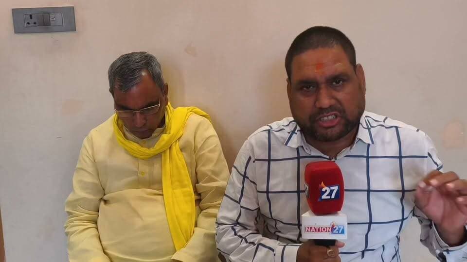 यूपी सरकार के मंत्री ओमप्रकाश राजभर के साथ नेशन 27 संवाददाता राम अवतार उपाध्याय की खास बातचीत