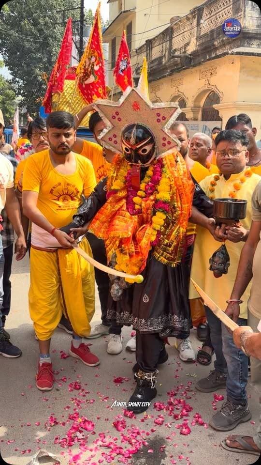 देखिए काली माता का विशाल रौद्र रूप 🔥🚩 | नवरात्रि के नौवें दिन माँ के दिव्य दर्शन 🙏, Kali Mata Akhada Ajmer , Kali Mata Ki Sawari Ajmer