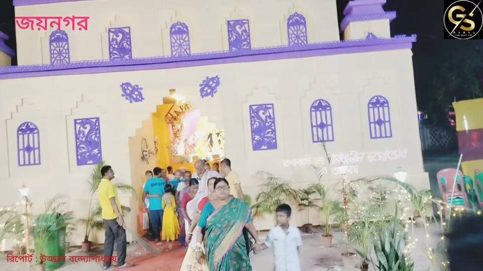 পুজো দেখার ইচ্ছেপূরণ, ২৫টি টোটোয় চেপে ঠাকুর দর্শনে দেড় শতাধিক প্রবীণ জয়নগরে #GSB