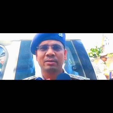 हरदोई के रेलवेगंज इलाके में गैस पाइपलाइन फटने की घटना पर हरदोई पुलिस का बयान सामने आया है। सीओ फायर महेश प्रताप सिंह ने घटना को लेकर जानकारी दी
#हरदोई #हरदोईन्यूज़ #हरदोई_सिटी #हरदोईपुलिस #Railwayganj #HardoiNews #HardoiPolice