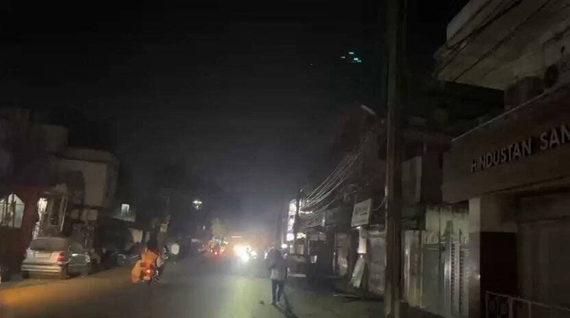ଦୁର୍ଗାପୂଜା ସମୟରେ ଅନ୍ଧାର
- ମୋଡ଼ିପଡ଼ା ରୁ ପାଣି ଟାଙ୍କି ରାସ୍ତା