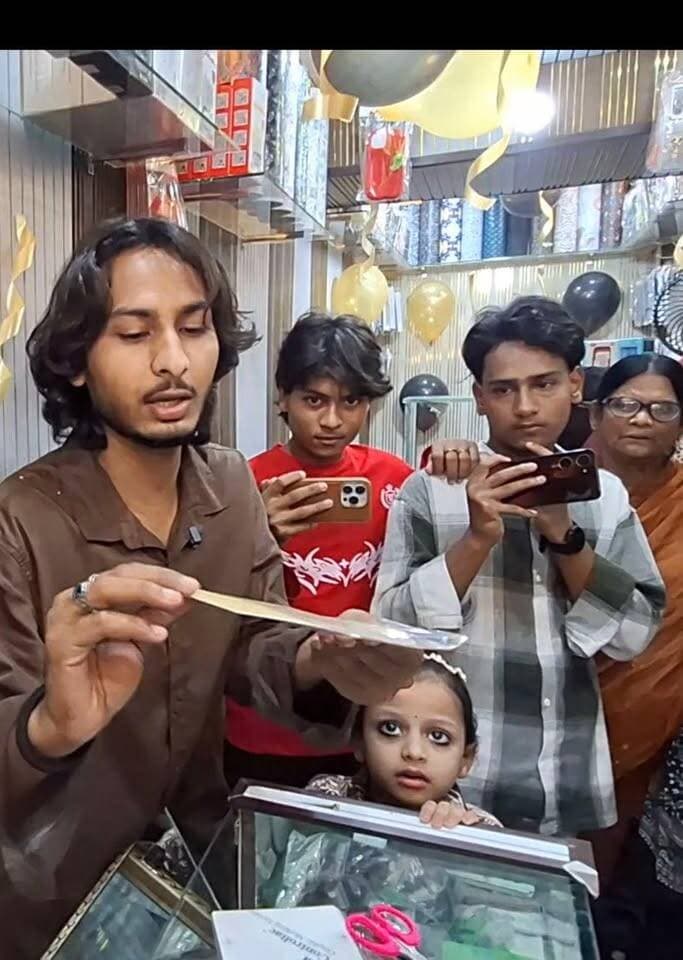 स्टीकर जोन मोबाइल रिपेयरिंग दुकान पर अमेजिंग अमेजिंग मोबाइल कवर एंड स्टीकर,,, महादेवा,आरा