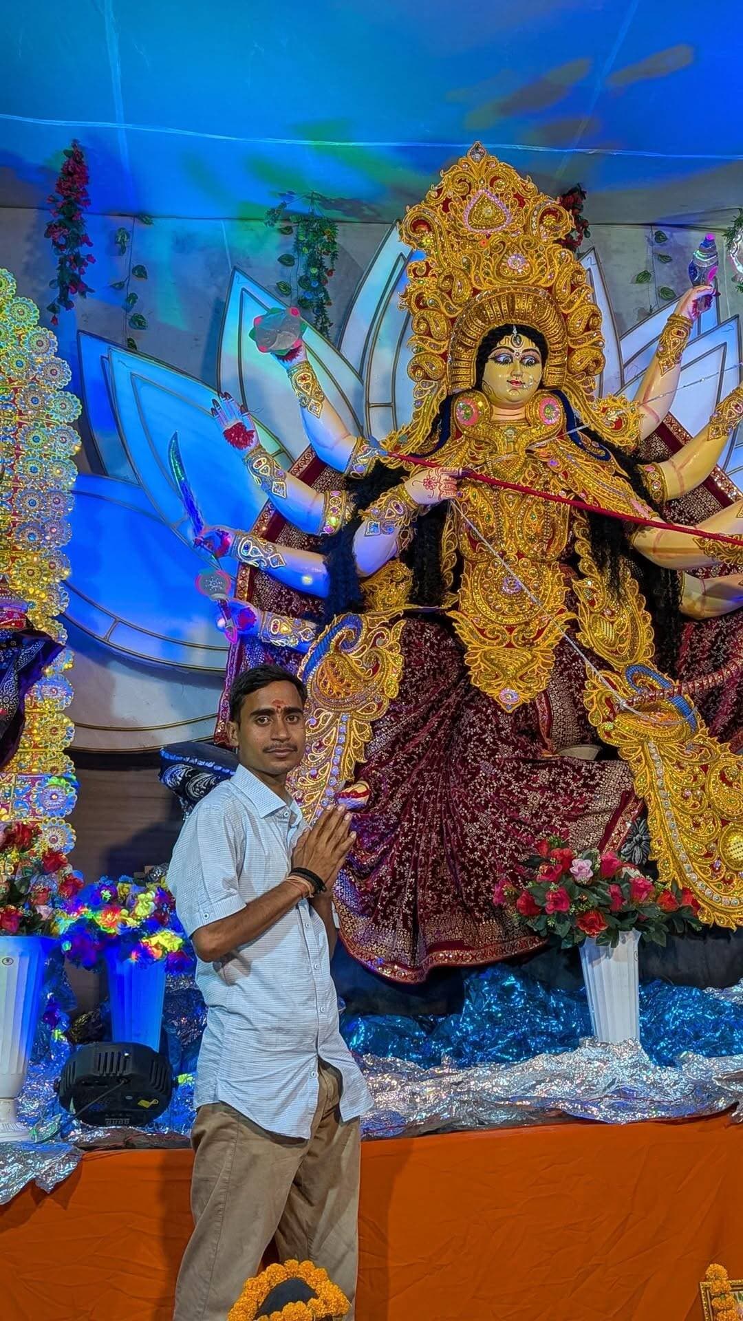 नव युवक संघ दुर्गा पूजा समिति नियाज़ीपु के मंडप में विराजमान मां दुर्गा
<nis:link nis:type=tag nis:id=mvbiharnews nis:value=mvbiharnews nis:enabled=true nis:link/> <nis:link nis:type=tag nis:id=buxar nis:value=buxar nis:enabled=true nis:link/>