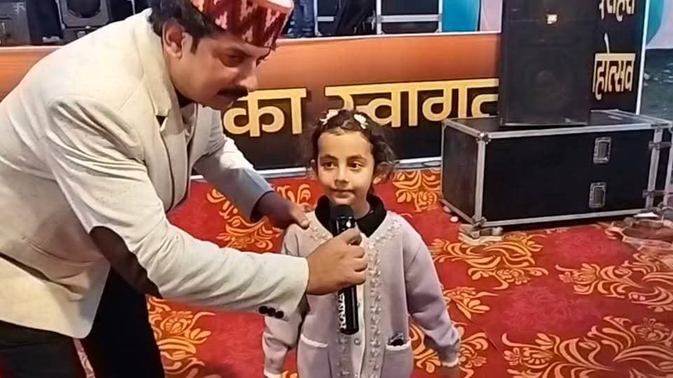 ढलियारा ।। News123 ।। ढलियारा दशहरे की स्टार नाईट में पहली प्रस्तुति साहिबा राजपूत