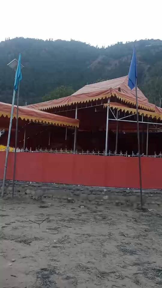 दशहरे के लिए सजने लगे देवी देवताओं के शिविर