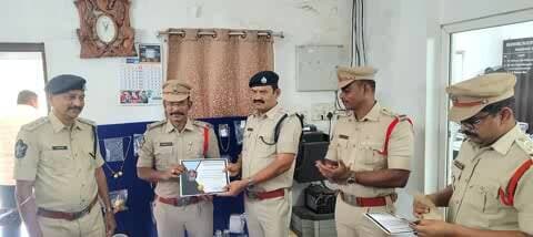 పెందుర్తి: అనకాపల్లిలో భారీ దొంగతనాల ముఠా అరెస్ట్: 80 లక్షల విలువైన సొత్తు స్వాధీనం