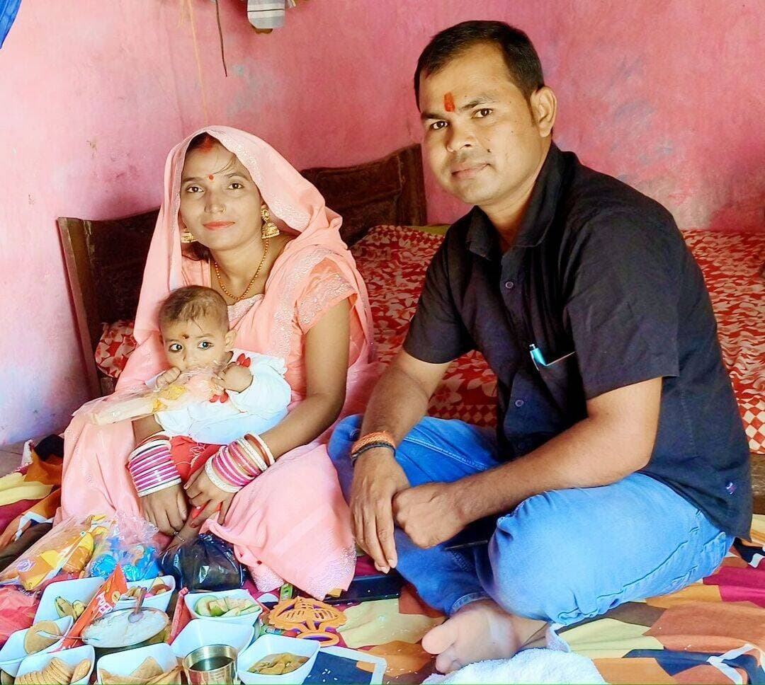 आज हमारी प्यारी बेटी ईशा आनंद के जीवन का एक बेहद खास दिन है। आज हमारी प्यारी लाडली छह माह की हो गई।उसकी नन्हीं मुस्कान, प्यारी शरारतें और मासूम अदाएं हमारे जीवन को खुशियों से भर देती हैं। ईश्वर से प्रार्थना है कि हमारी बेटी हमेशा स्वस्थ, खुशहाल और दीर्घायु रहे।
आप लोगों का प्यार और आशीर्वाद हमेशा मिले।
Arvind Anand