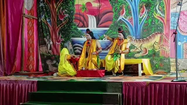 राम लीला हमीरपुर का दृश्य