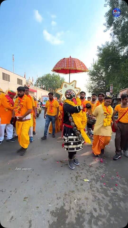 🚩🔥 अजमेर जॉन्सगंज से निकली माँ काली की भव्य सवारी 😱 | Kali Mata Sawari Ajmer 2026
Kali Mata Sawari Ajmer, Johns Ganj Ajmer, Kali Mata Akhada, Kali Mata Ki Sawari, Ajmer Navratri 2026, Maa Kali Procession, Ajmer Durga Mahotsav, माँ काली की सवारी, अजमेर नवरात्रि, जॉन्सगंज माता की सवारी